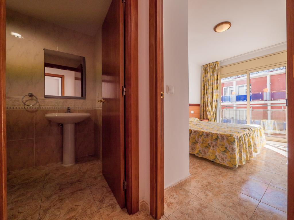 Apartaments Ar Easy Santa Anna II Lloret de Mar Eksteriør bilde